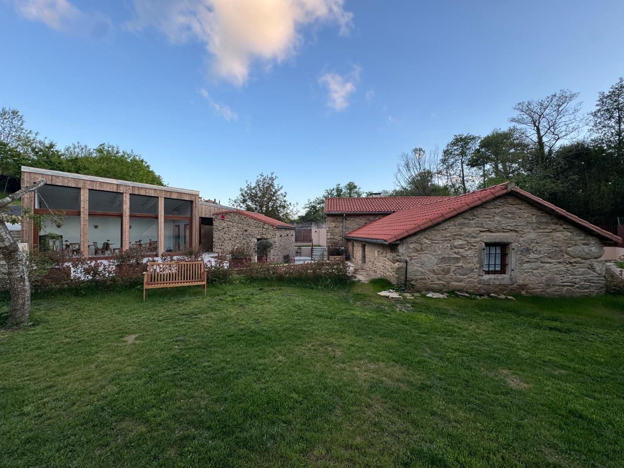 Luar Do Sarela & Suites Conjo Εξωτερικό φωτογραφία